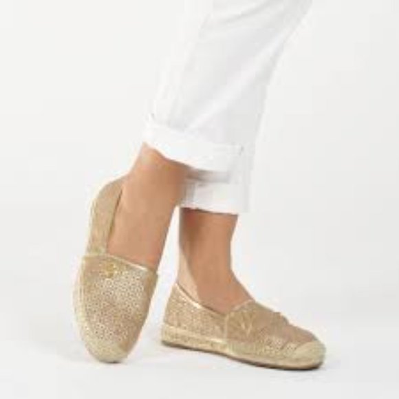 Michael Kors Slip Ons in Gold Pixie Kendricks Perforated Leather 7M - Picture 8 of 8